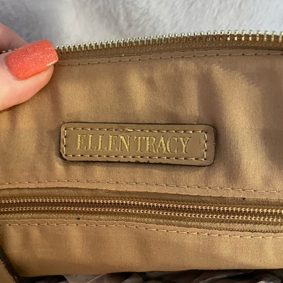 Nwt Ellen Tracy purse 👜 color tan - Picture 9 of 11